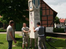 Aufstellung Stele 2013