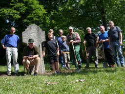 Ehrendenkmal Juni 2011