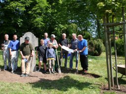 Ehrendenkmal Juni 2011